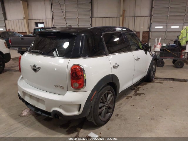 2013 MINI COUNTRYMAN WMWZC5C56DWM15231 Photo 3