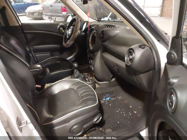 2013 MINI COUNTRYMAN WMWZC5C56DWM15231 Photo 4