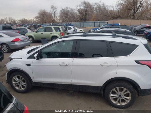 Ford ESCAPE SE 2017 1FMCU9GD0HUC12038 Image 15