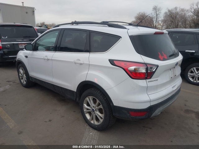 Ford ESCAPE SE 2017 1FMCU9GD0HUC12038 Image 3