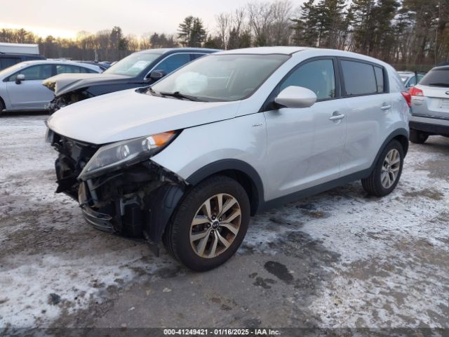 KNDPBCAC2F7792610 KIA Sportage Lx