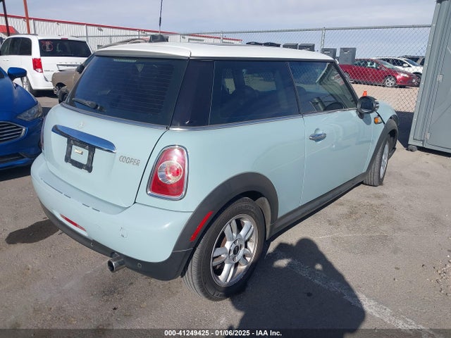 2013 MINI HARDTOP WMWSU3C58DT546133 Photo 3