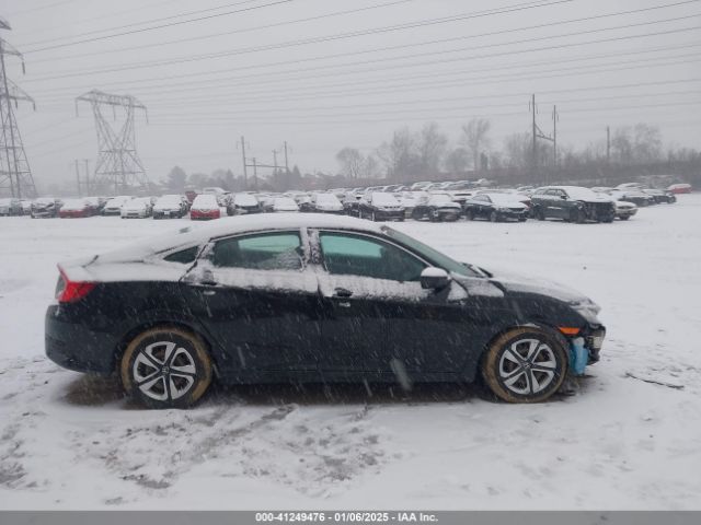 2HGFC2F58HH557666 Honda Civic Lx