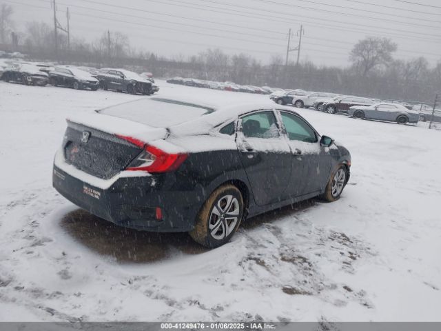 2HGFC2F58HH557666 Honda Civic Lx