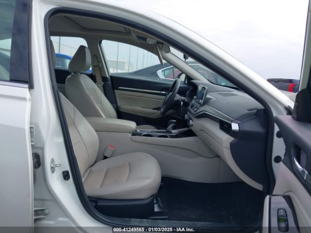 1N4BL4EV0NN406839 Nissan Altima Sl Fwd