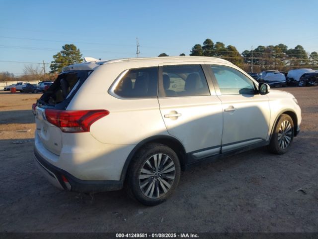 2020 MITSUBISHI OUTLANDER JA4AD3A38LZ031185 Photo 3