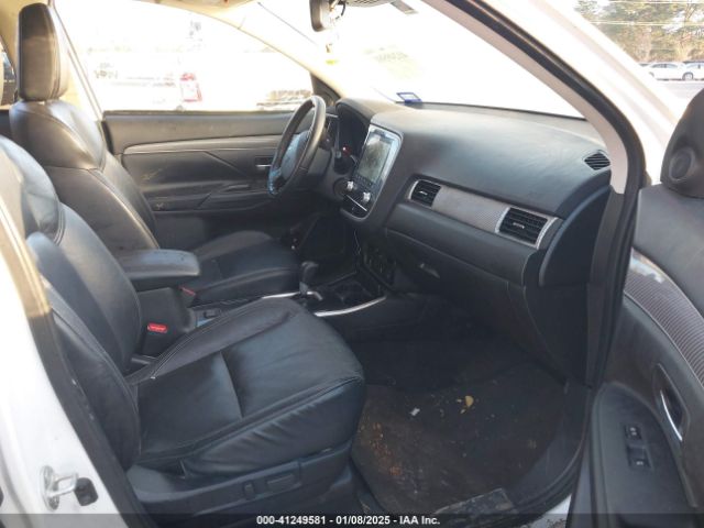 2020 MITSUBISHI OUTLANDER JA4AD3A38LZ031185 Photo 4