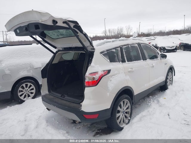 Ford Escape Titanium 2018 1FMCU9J94JUA18753 Image 4