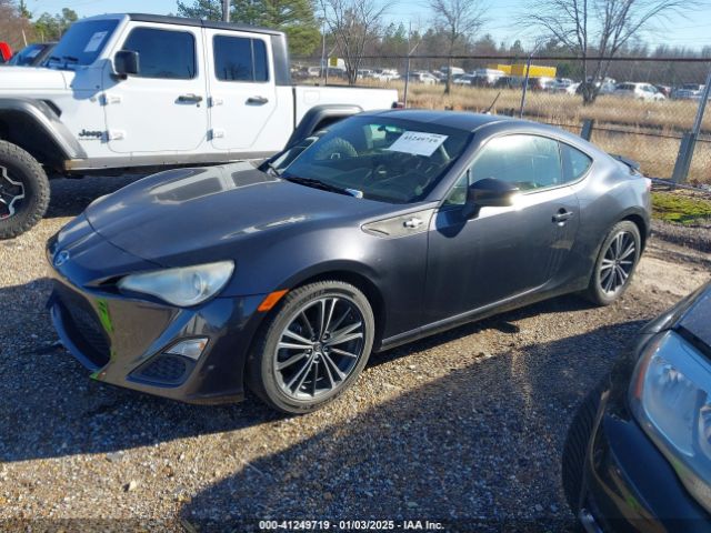 JF1ZNAA13E9703509 Scion FR-S
