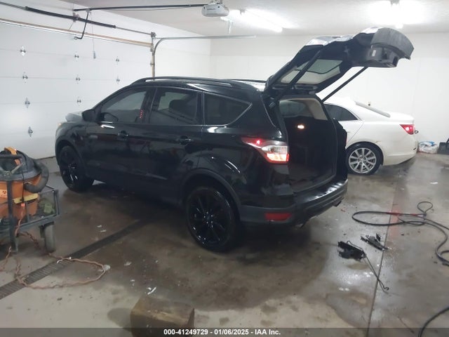 Ford Escape Titanium 2017 1FMCU9JDXHUD16223 Image 3