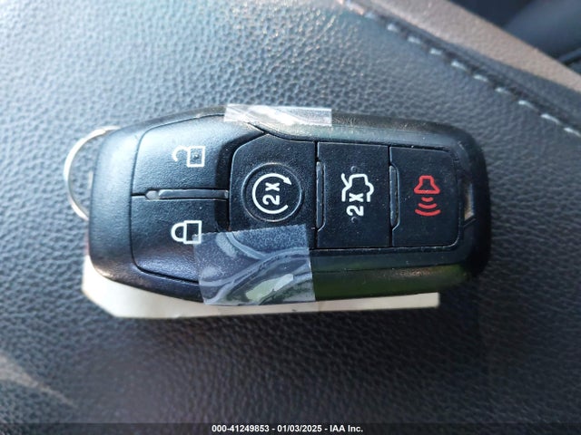 Продажа на аукционе авто 2016 Ford Fusion Titanium, vin: 3FA6P0D90GR206059, номер лота: 41249853