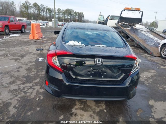 2HGFC2F53JH605953 Honda Civic Lx