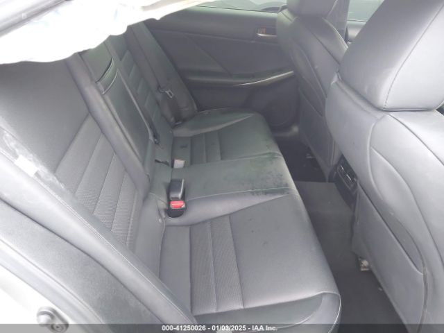 JTHBA1D29J5079923 Lexus IS 300