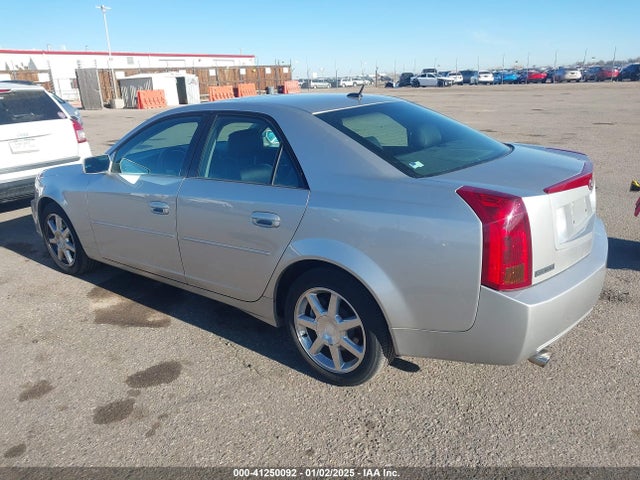 2005 CADILLAC CTS 1G6DP567150195552 Photo 2