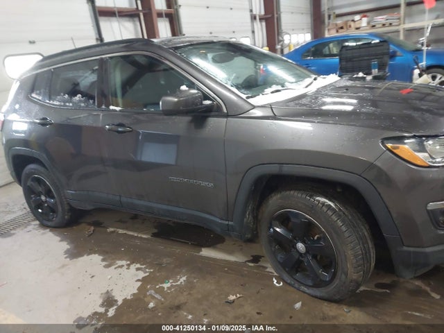 Jeep Compass Latitude 4x4 2018 3C4NJDBB9JT291126 Image 13