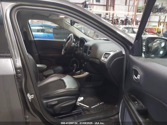Jeep Compass Latitude 4x4 2018 3C4NJDBB9JT291126 Image 5