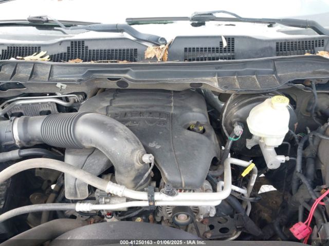 1C6RR7GT5ES114973 RAM 1500 Slt