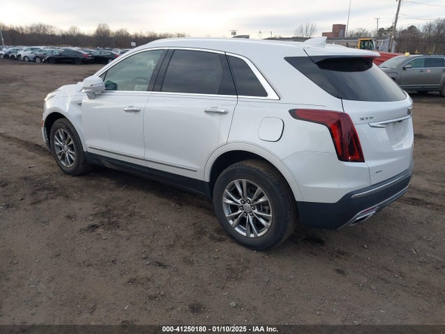 2020 CADILLAC XT5 1GYKNDR44LZ233767 Photo 2