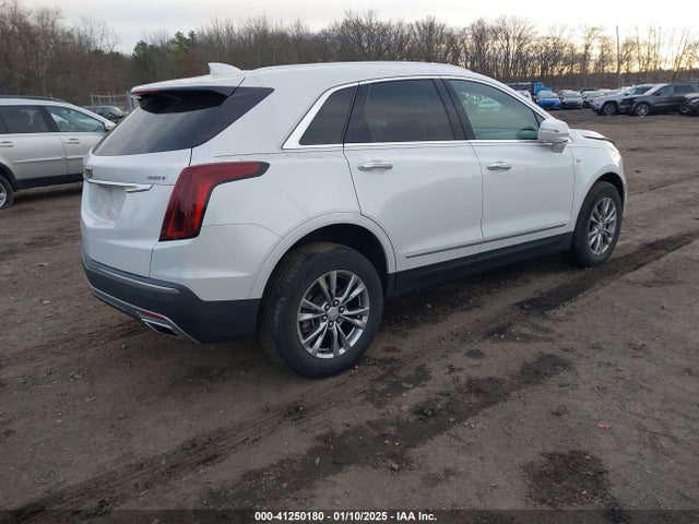2020 CADILLAC XT5 1GYKNDR44LZ233767 Photo 3