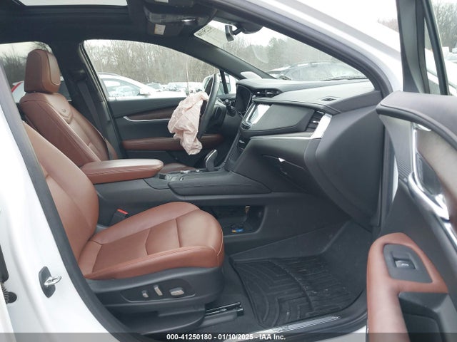 2020 CADILLAC XT5 1GYKNDR44LZ233767 Photo 4