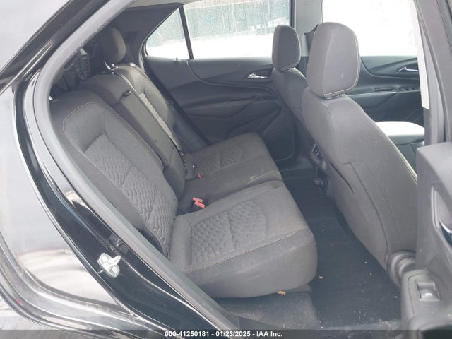 Chevrolet EQUINOX LT 2018 2GNAXSEV6J6350815 Image 8