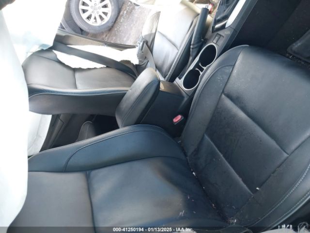 2T1BURHE6JC989818 Toyota Corolla Xle
