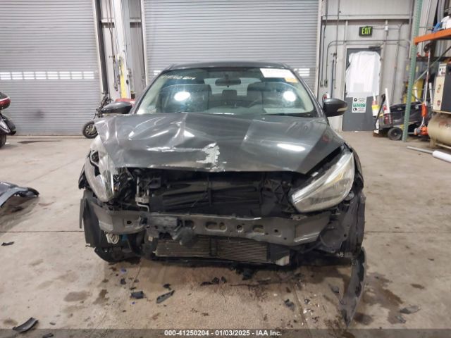 1FADP3K28FL383583 Ford FOCUS SE