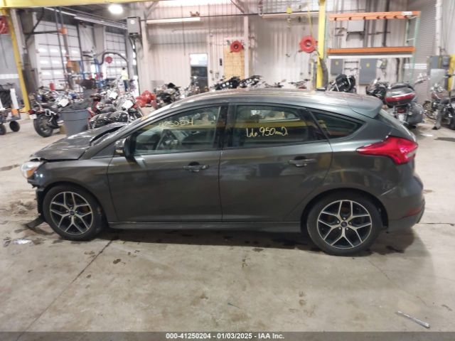 1FADP3K28FL383583 Ford FOCUS SE