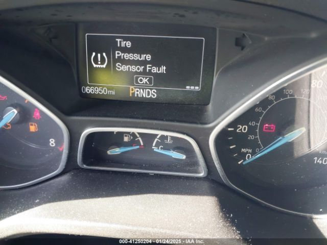 1FADP3K28FL383583 Ford FOCUS SE