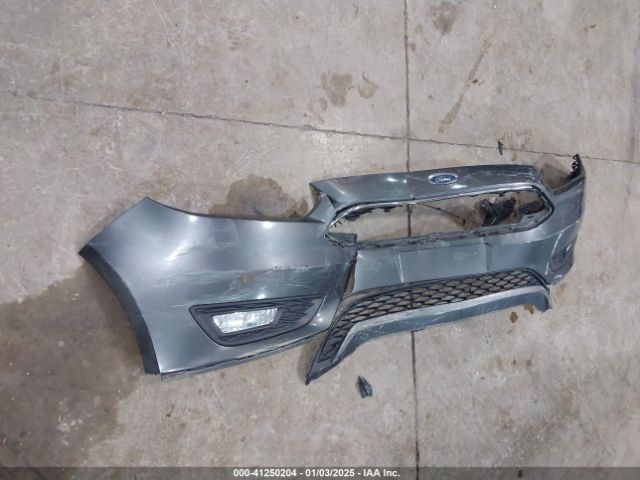 1FADP3K28FL383583 Ford FOCUS SE