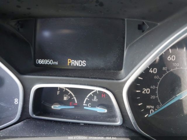 1FADP3K28FL383583 Ford FOCUS SE