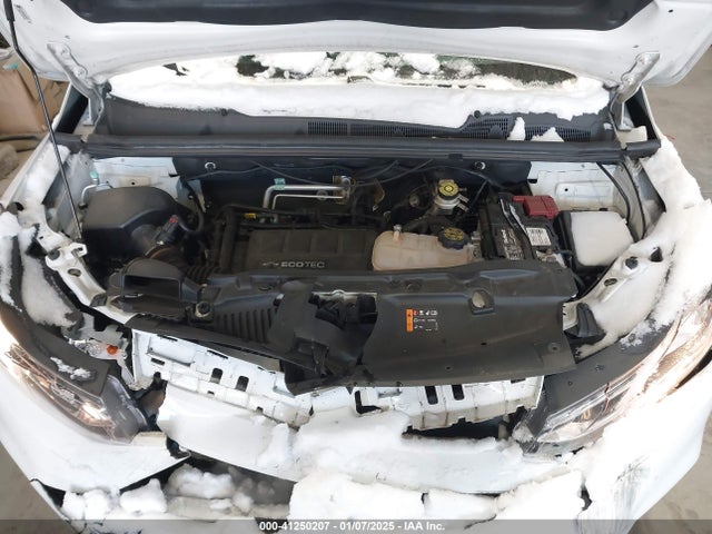 Chevrolet TRAX LS 2018 KL7CJKSBXJB507611 Image 10