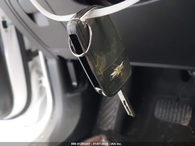 Chevrolet TRAX LS 2018 KL7CJKSBXJB507611 Image 11