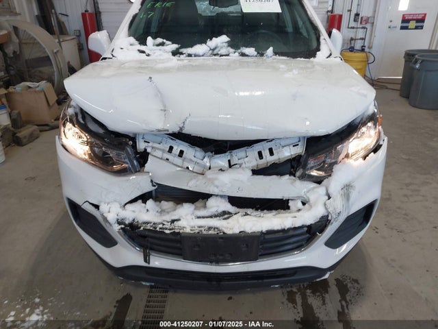 Chevrolet TRAX LS 2018 KL7CJKSBXJB507611 Image 6