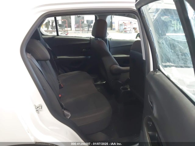 Chevrolet TRAX LS 2018 KL7CJKSBXJB507611 Image 8