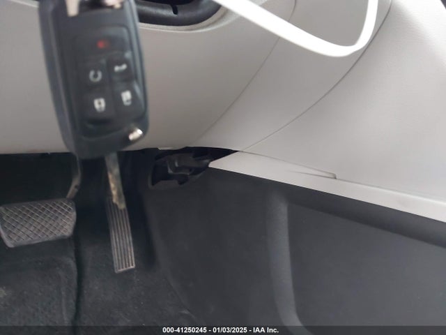 2GNALCEK1F6161228 Chevrolet Equinox 2lt