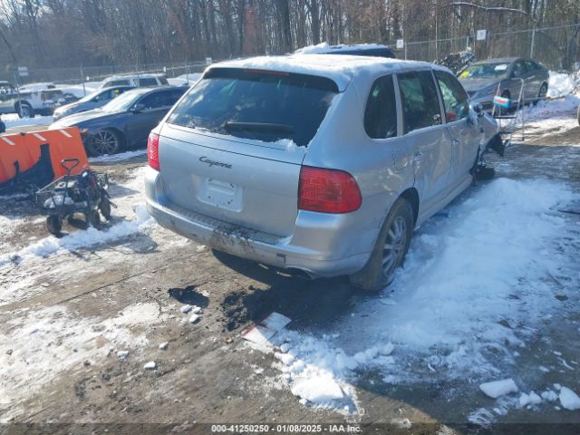 2005 PORSCHE CAYENNE WP1AA29P75LA22059 Photo 3