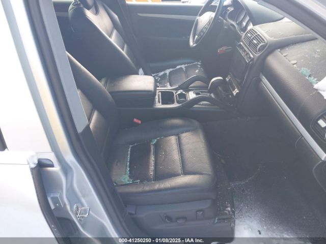 2005 PORSCHE CAYENNE WP1AA29P75LA22059 Photo 4