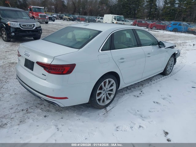 2019 AUDI A4 WAUENAF49KN012934 Photo 3