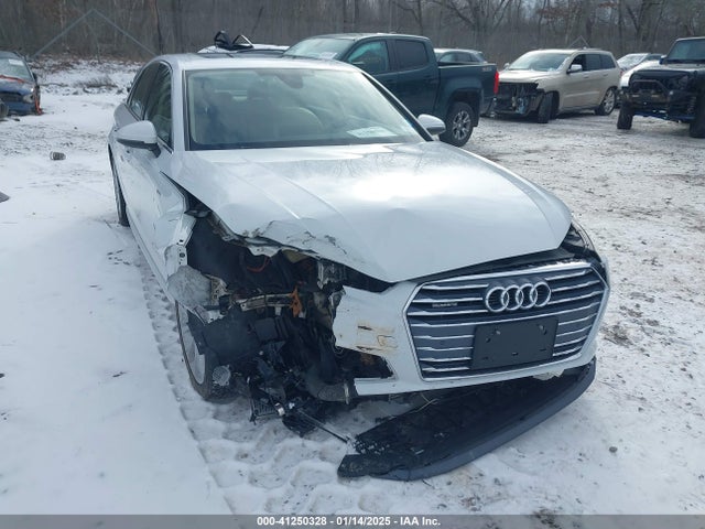 2019 AUDI A4 WAUENAF49KN012934 Photo 5