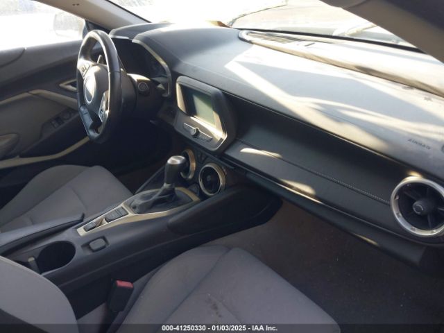 2018 CHEVROLET CAMARO 1G1FB1RS0J0146987 Photo 4