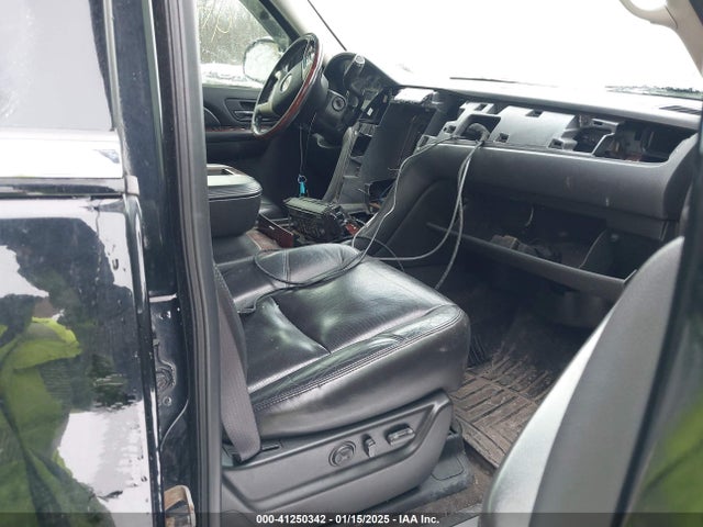 2009 CADILLAC ESCALADE 1GYFK23269R149593 Photo 4