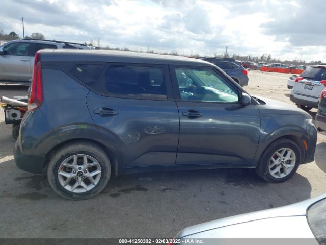 KNDJ23AU0M7746236 KIA SOUL S