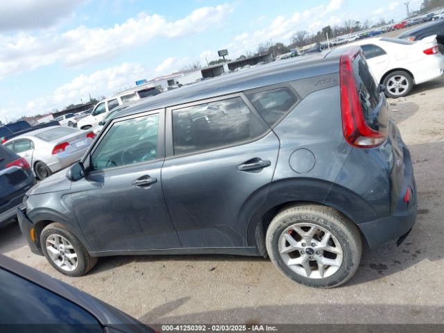 KNDJ23AU0M7746236 KIA SOUL S