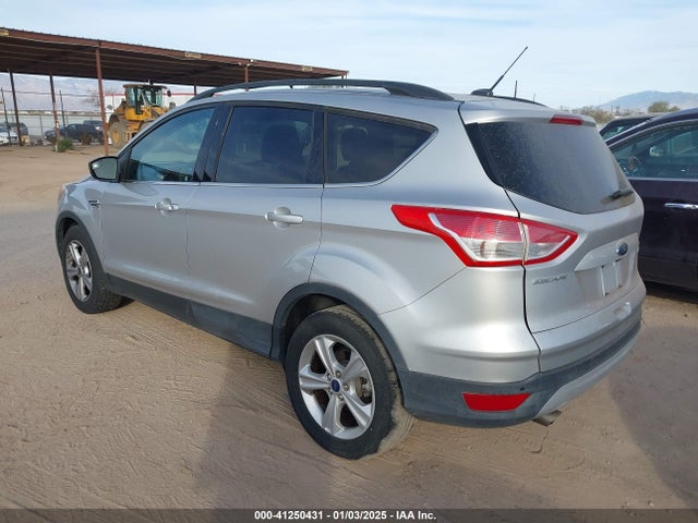 Ford ESCAPE SE 2016 1FMCU0GX5GUA39640 Image 3