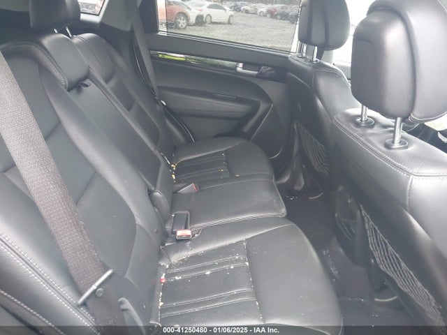 5XYKT3A62FG627886 KIA SORENTO LX