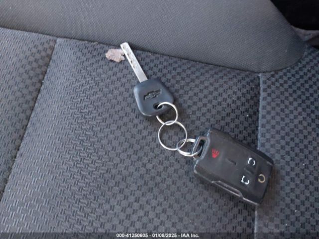 1GCVKREC6HZ268095 Chevrolet Silverado 1500 2lt