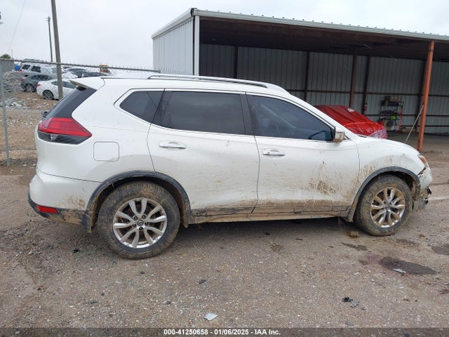 Nissan ROGUE SV 2017 JN8AT2MT7HW140247 Image 14