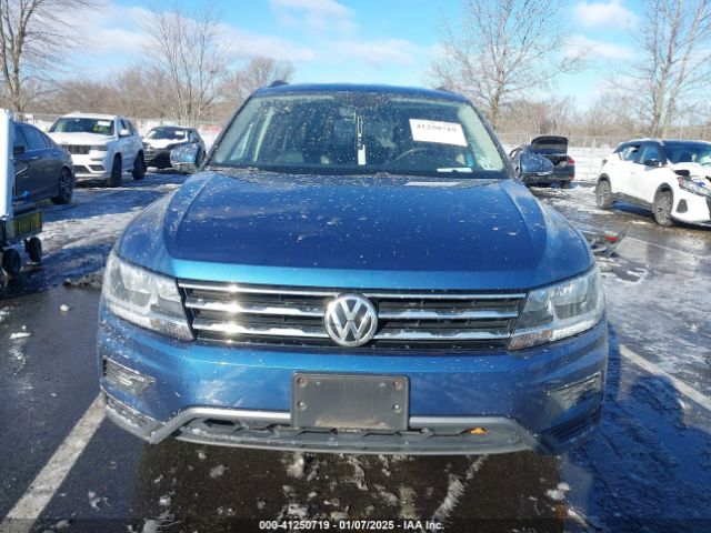 3VV2B7AX7LM142016 Volkswagen Tiguan 2.0t Se/2.0t Se R-line Black/2.0t Sel