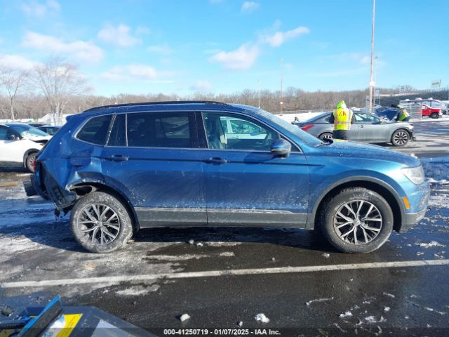3VV2B7AX7LM142016 Volkswagen Tiguan 2.0t Se/2.0t Se R-line Black/2.0t Sel